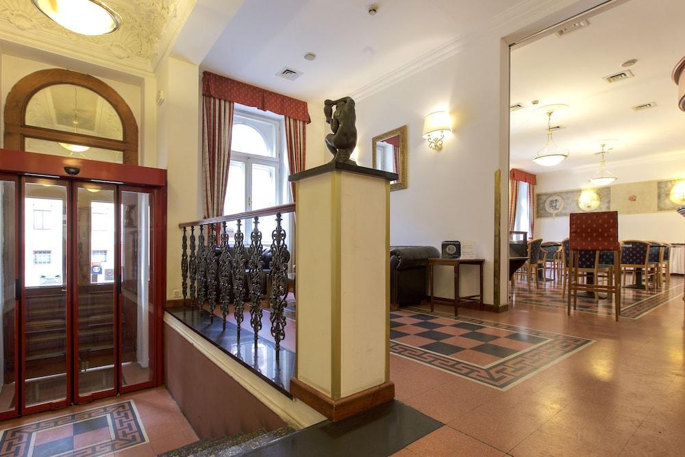 Hotel Tivoli Praga Esterno foto
