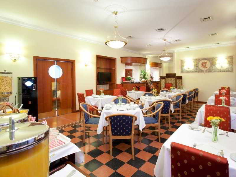 Hotel Tivoli Praga Esterno foto