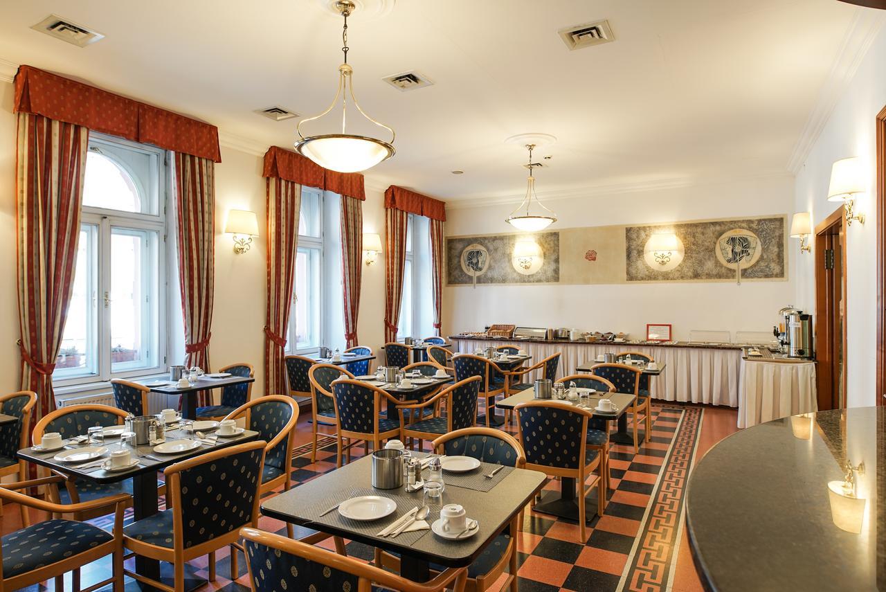 Hotel Tivoli Praga Esterno foto