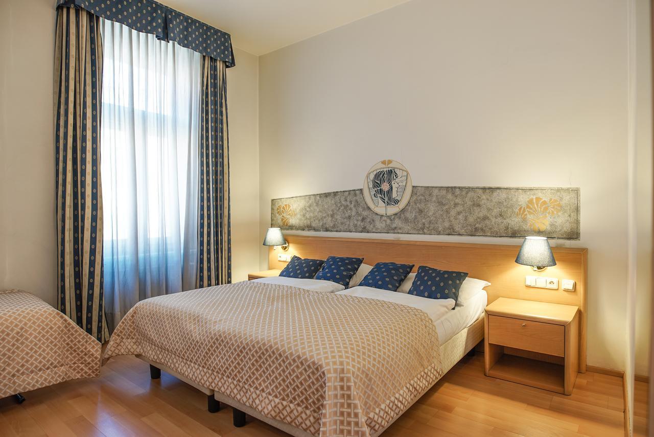 Hotel Tivoli Praga Esterno foto